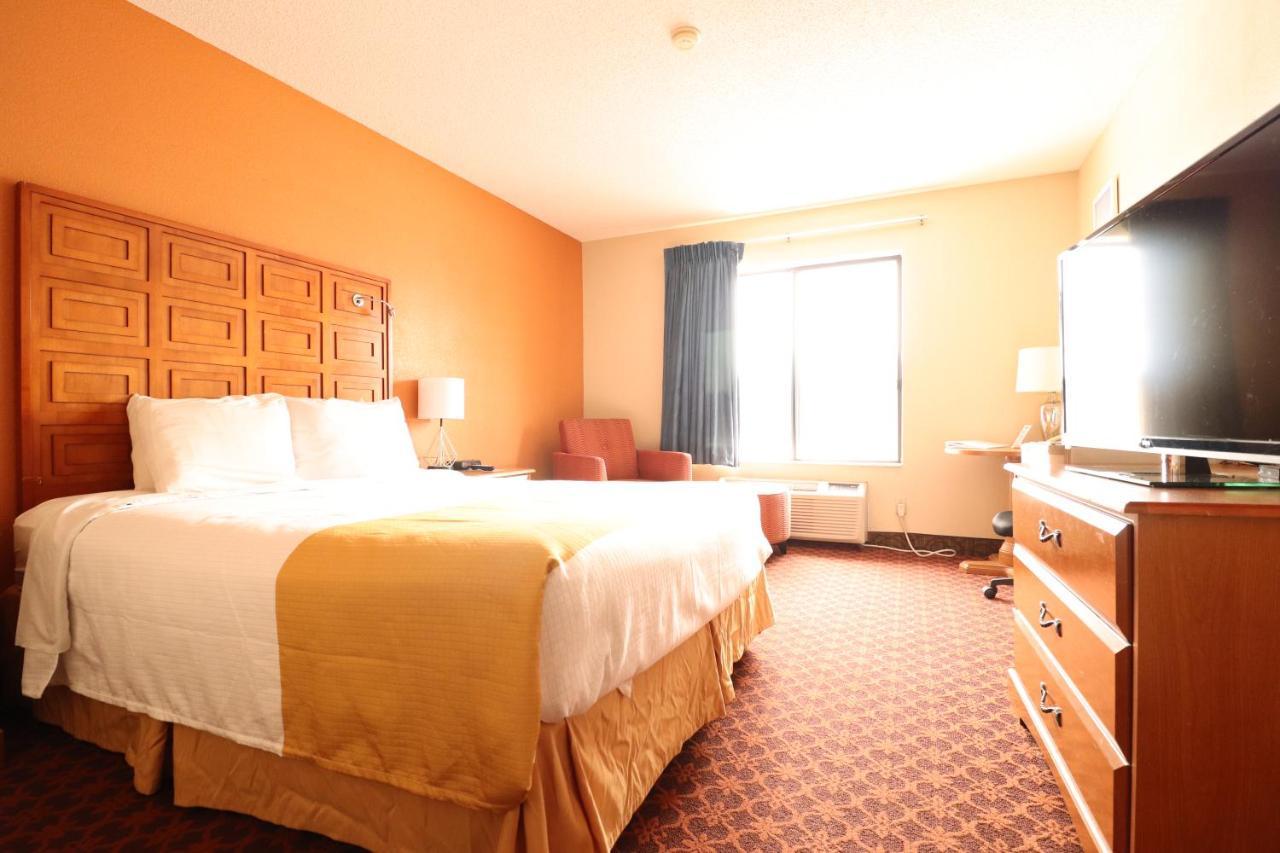 Days Inn By Wyndham Black River Falls - Access To Atv Trail Exterior photo